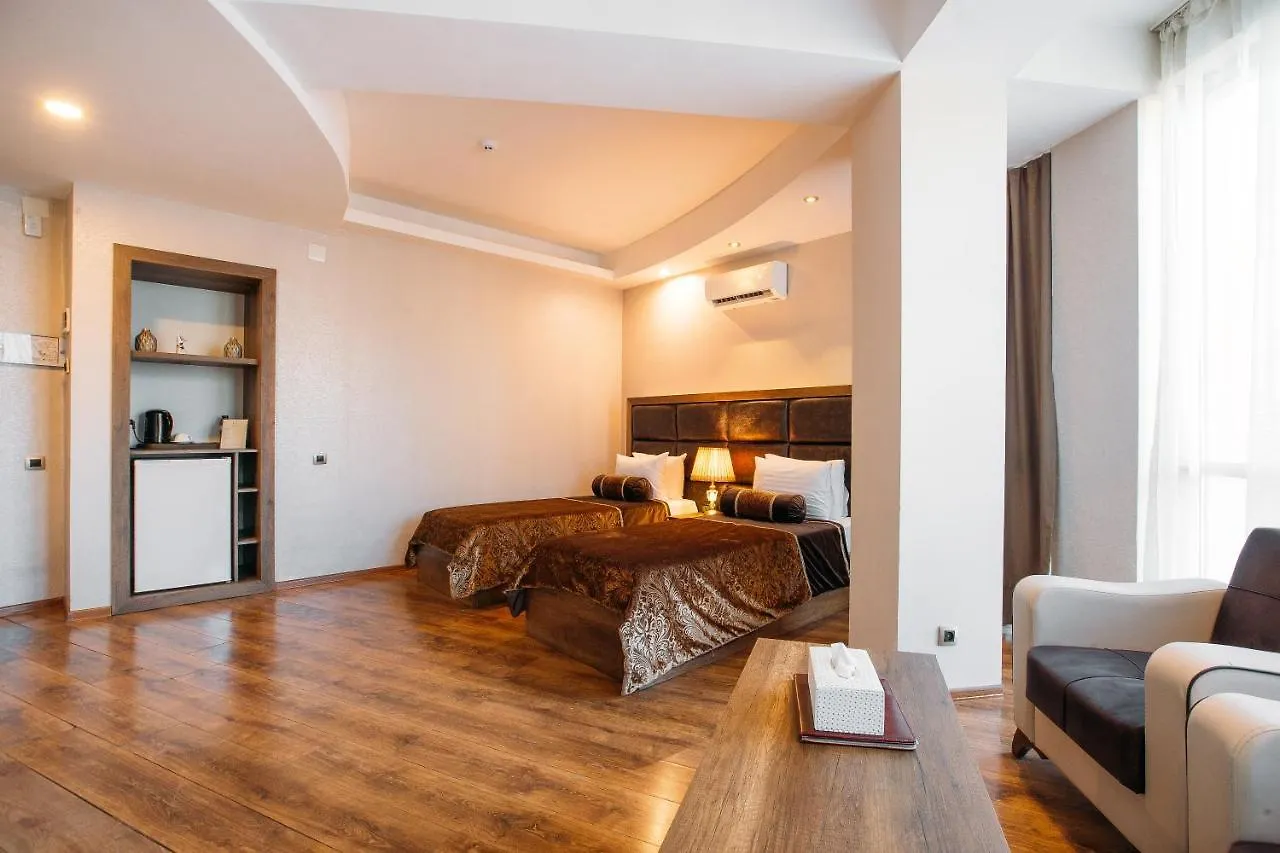 Green Queen Hotel Tiflis